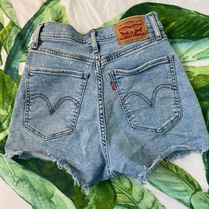 Levi Mile High Shorts
